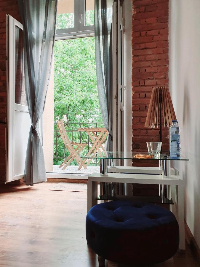 Topolove Rooms & Apartments Краков Экстерьер фото
