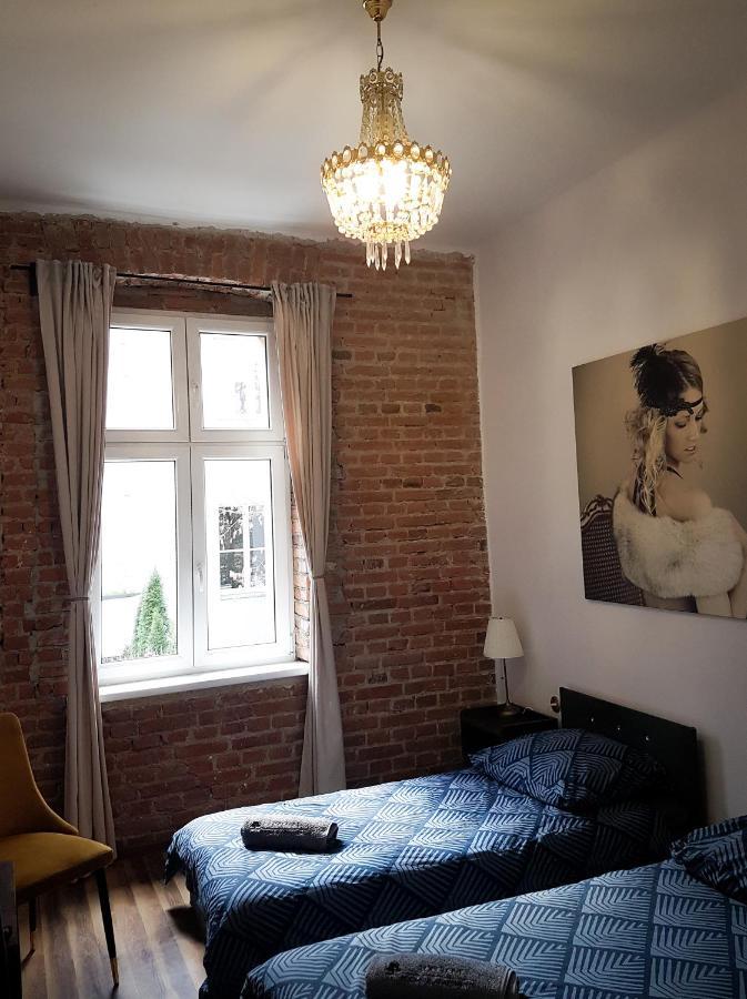 Topolove Rooms & Apartments Краков Экстерьер фото