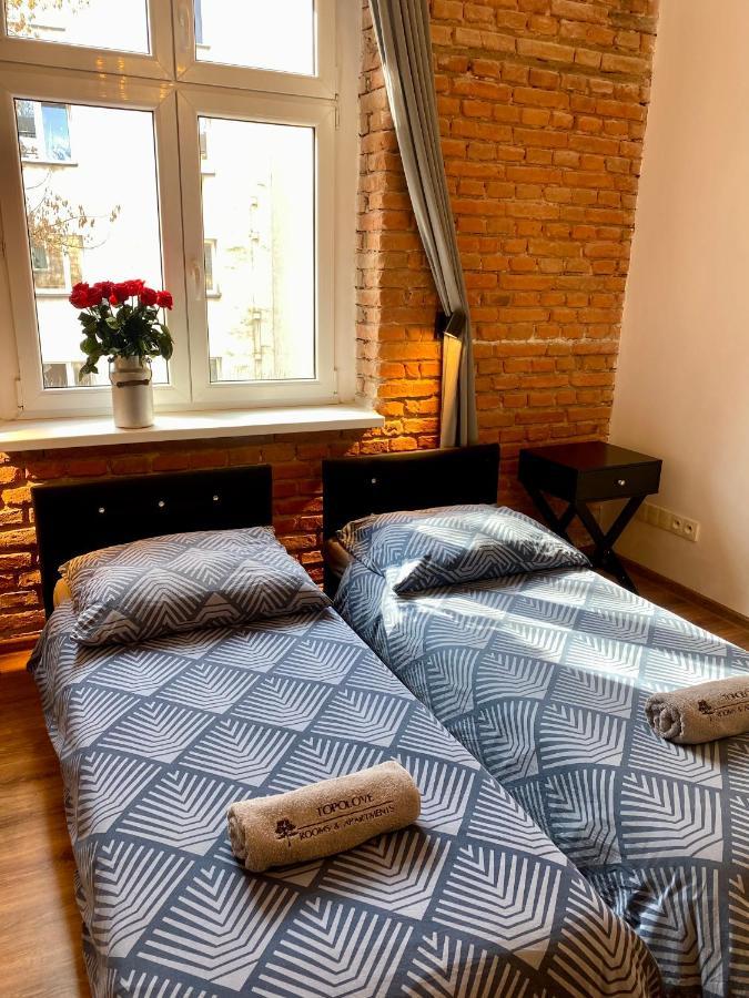Topolove Rooms & Apartments Краков Экстерьер фото