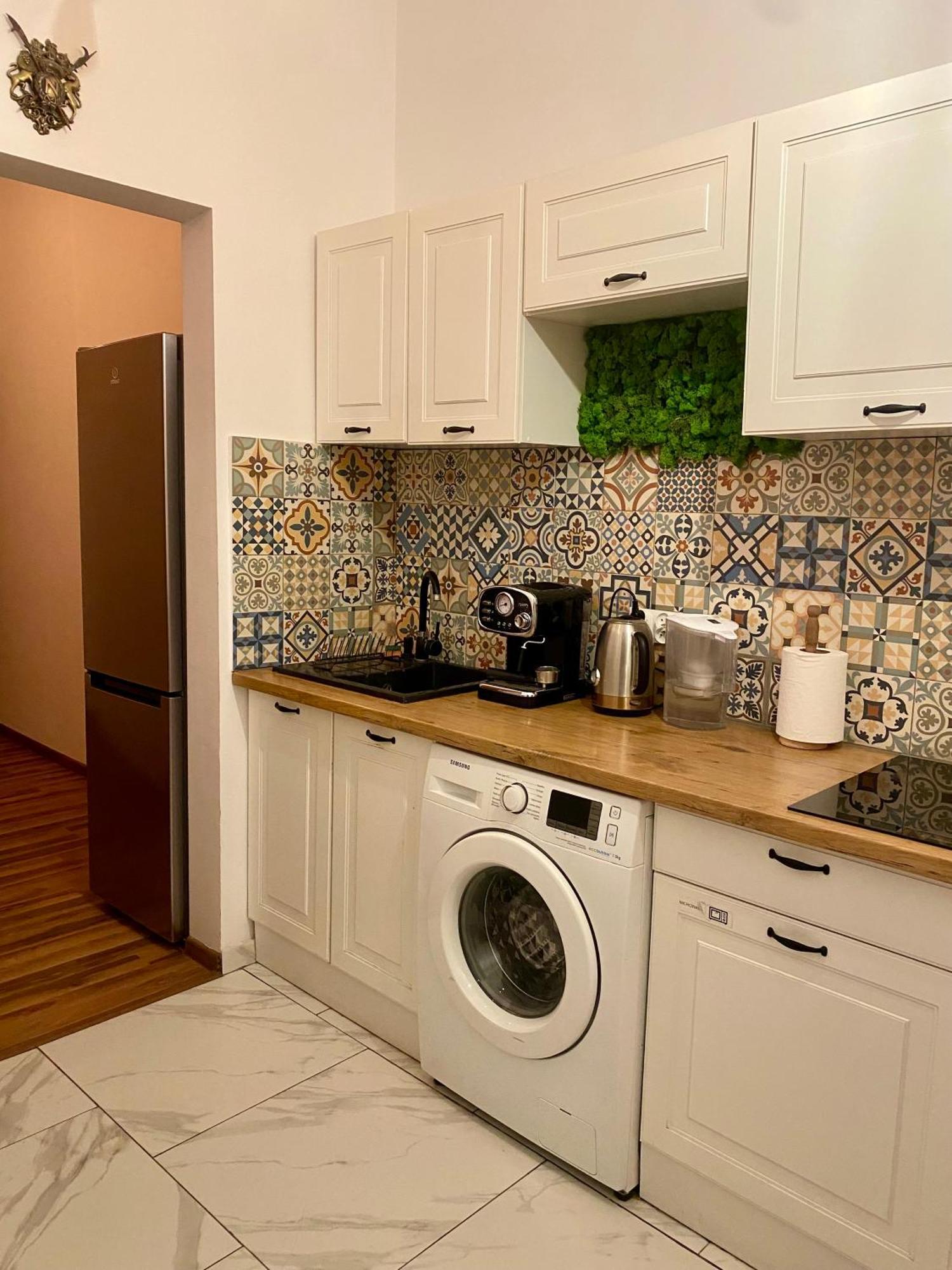 Topolove Rooms & Apartments Краков Экстерьер фото