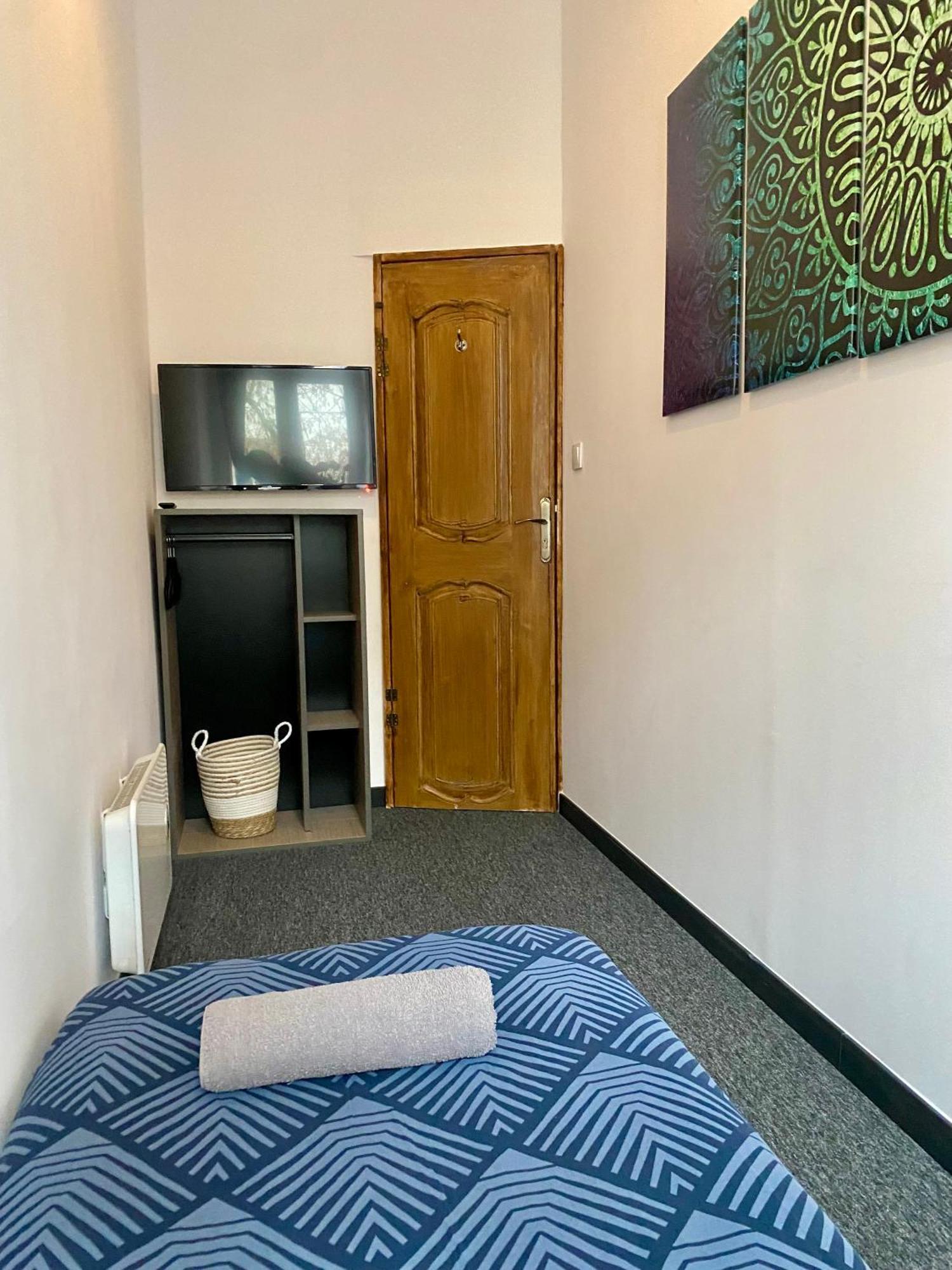 Topolove Rooms & Apartments Краков Экстерьер фото